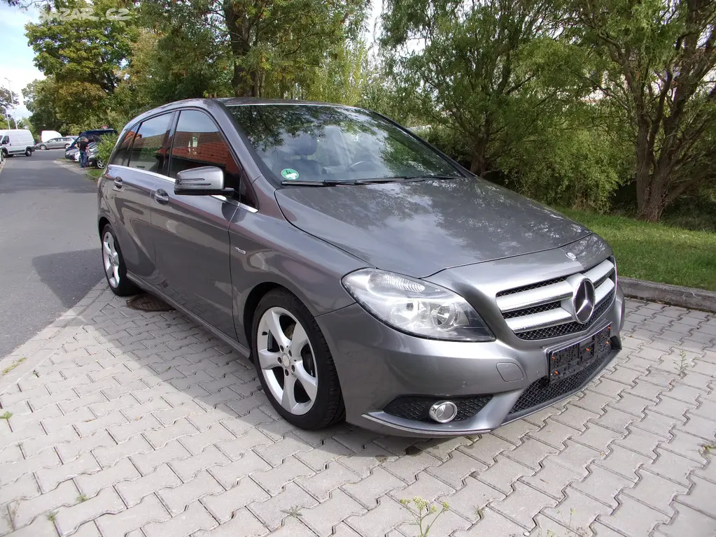 Mercedes benz B 200 CDI Avantgarde,1.majitel,TOP